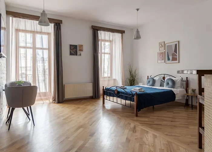 Rynok Square With Balcony