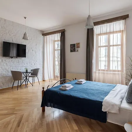 Rynok Square With Balcony Appartement Lviv